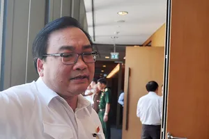 Bí thư Hà Nội nói về vụ chặt 1.300 cây xanh để mở đường