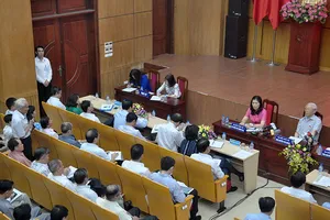 Cử tri khen vụ Đà Nẵng, phê bình vụ Yên Bái