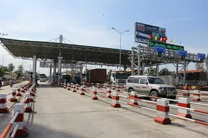 Bộ GTVT nói về việc 'đưa vào, rút ra' cự ly đặt trạm BOT