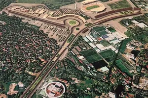 Dẹp hàng loạt nhà hàng, gara ở sân Mỹ Đình để làm đường đua F1