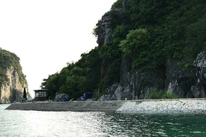 Bộ TN&MT lên tiếng vụ Vịnh Hạ Long bị nhiều dự án xâm phạm