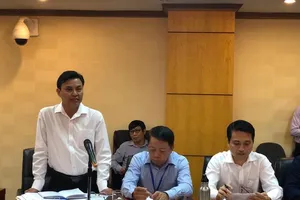 Nguồn nước cho dân phía Tây Hà Nội dùng bị đổ trộm dầu thải