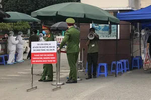 Chùm ảnh: Phong tỏa, thắt chặt giám sát y tế ở BV Bạch Mai
