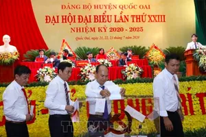 Hà Nội: 1 chủ tịch huyện rớt ban chấp hành Đảng bộ