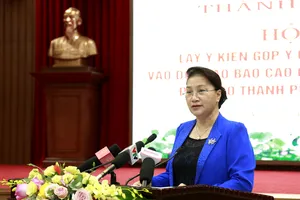 Chủ tịch Quốc hội: Hà Nội cần khai thác tốt quỹ đất sông Hồng