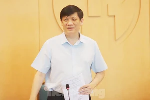 Quyền Bộ trưởng Y tế: Phải giữ bằng được Thủ đô trước COVID-19