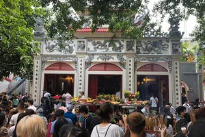 Hà Nội sẽ ra quy định phòng COVID-19 bắt buộc nơi công cộng