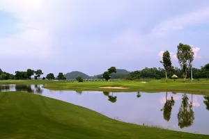 Hà Nội tạm dừng hoạt động thể thao, đóng cửa sân golf