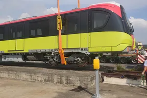 Đoàn tàu thứ 5 của Metro Nhổn-ga Hà Nội đã về thủ đô