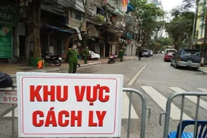 Hà Nội tìm người liên quan đến ca COVID-19 bán rau chưa rõ nguồn lây 