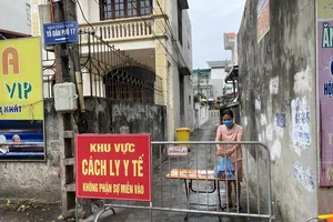 Hà Nội giãn cách toàn thành phố theo Chỉ thị 16 từ 6 giờ ngày 24-7