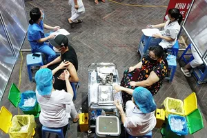  Hà Nội sắp về đích phủ 100% vaccine cho người 18 tuổi trở lên