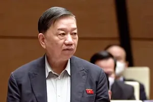 Bộ trưởng Tô Lâm: Đang xử lý 6 đơn tố giác nghệ sỹ làm từ thiện