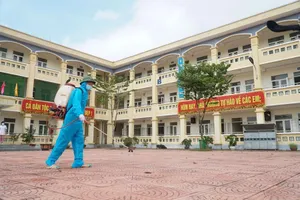 Hà Nội: chỉ cho học sinh lớp 9 và lớp 12 đến trường