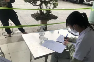 Hà Nội sẽ cấp chứng nhận hưởng bảo hiểm xã hội online cho F0 trước 15-3