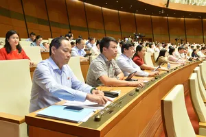 ĐBQH bấm nút thông qua Luật thi đua khen thưởng (sửa đổi)