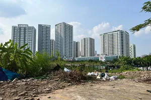 Vì sao Hà Nội chung cư mọc như nấm, trường học lại thiếu trầm trọng? 