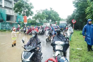 Bí thư Hà Nội yêu cầu làm rõ trách nhiệm để dự án thoát nước chậm tiến độ