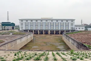 Dự án tiêu thoát nước ngàn tỷ nhưng phía Tây Hà Nội vẫn ngập khi mưa lớn 