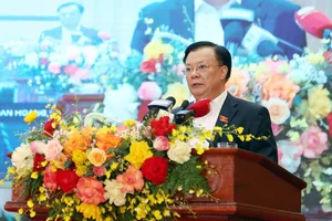 Bí thư Thành uỷ Hà Nội Đinh Tiến Dũng