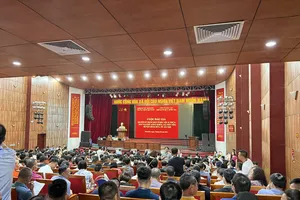 Hà Nội: Rất đông người dân tham gia đấu giá 19 lô đất ở huyện Hoài Đức