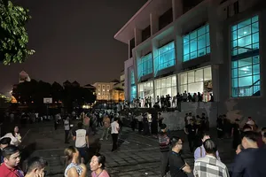 Xuyên đêm đấu giá đất ở Hoài Đức, giá trúng gấp 18 lần mức khởi điểm 