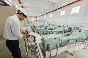 Trạm bơm Yên Sở đang chạy hết công suất chống ngập cho nội thành Hà Nội