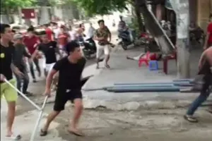 Nghi can cầm đầu vụ truy sát kinh hoàng ở Phú Thọ ra đầu thú