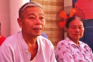 Vụ CASA 212: Không dám mở tivi vì sợ tắt niềm hy vọng... 