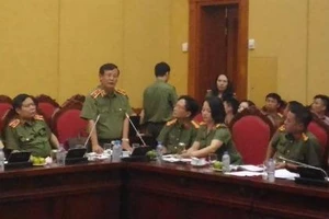 Bộ Công an: Không cho phép cấp biển xanh cho xe cá nhân