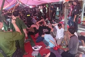 Bộ Công an triệt phá sới bạc cực 'khủng' trong núi sâu