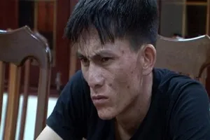 Bắt ông trùm ma túy khét tiếng luôn 'găm' súng bên mình