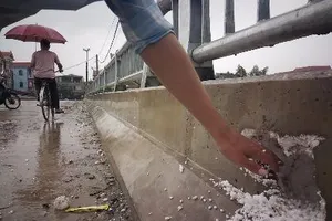 Thực hư cầu 65 tỉ đồng tại Hà Nội xây bằng 'bê tông cốt xốp'