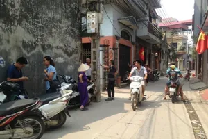 Bật máy phát điện để ngủ, 6 người nguy kịch