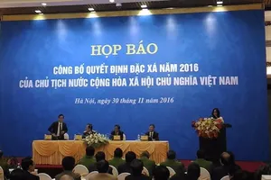 Gần 4.400 người chính thức được đặc xá