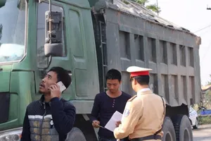 Xử phạt 'hung thần', nhiều tài xế 'cầu cứu' người thân