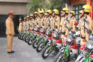 CSGT Hà Nội tổng lực chống ùn tắc dịp Tết