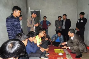 Đột kích sới bạc khủng, bắt 18 đối tượng