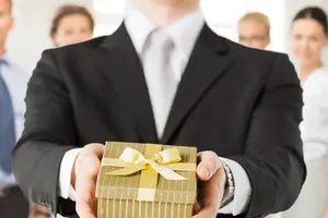 'Không có trường hợp nào tặng, nhận quà sai quy định'