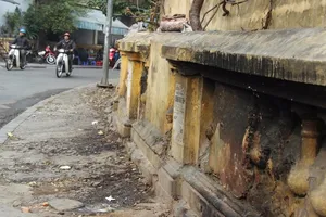 Có nhà vệ sinh nhưng vẫn vô tư tè bậy