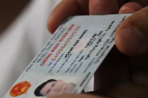 Muốn xác nhận 2 CMND là của 1 người thì phải làm sao?