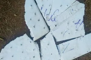 Đặt 'bàn chông' giữa quốc lộ để... bẫy xe