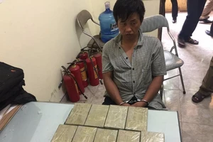Vận chuyển 9 bánh heroin lấy 45 triệu tiền công
