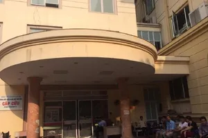 20 côn đồ xông vào bệnh viện truy sát bệnh nhân