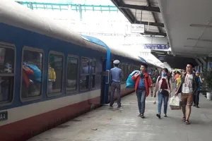 Chạy thêm đôi tàu chất lượng cao Sài Gòn – Nha Trang