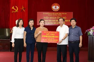 Chia sẻ khó khăn với bà con Mù Cang Chải