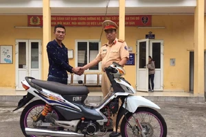 Bất ngờ nhận lại chiếc xe được 'độ' lại như xe thể thao