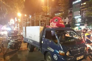 Tài xế bất ngờ gục chết ngay trên vô lăng