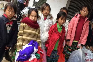 Vụ quần áo từ thiện bị phạt: Người trong cuộc nói gì? 