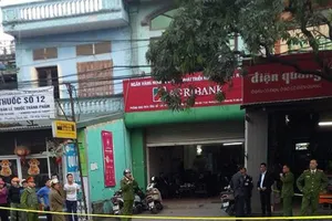 Truy bắt kẻ nghi dùng súng cướp ngân hàng Agribank
